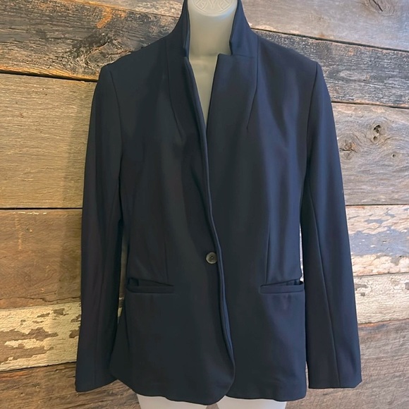 Old Navy Navy Blazer - Picture 2 of 9